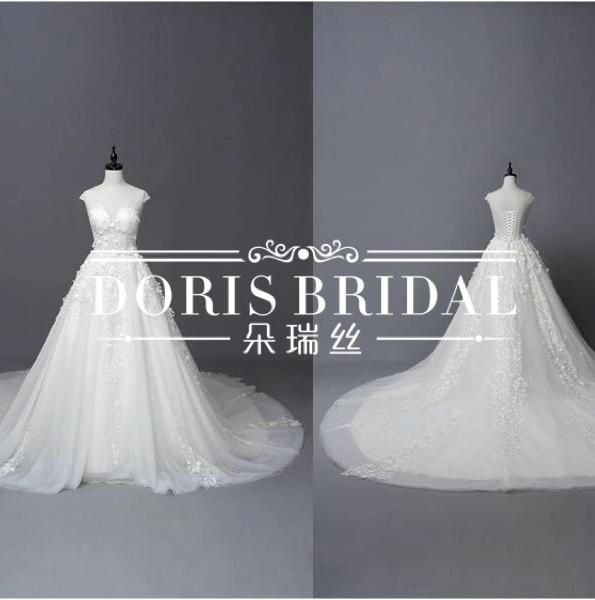 时尚清新甜美系列婚纱三件套