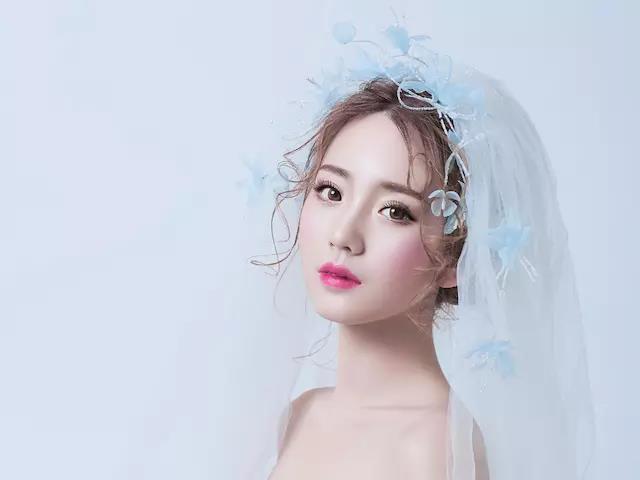 【F·R造型】首席老师新娘全程跟妆 送伴娘妈妈妆