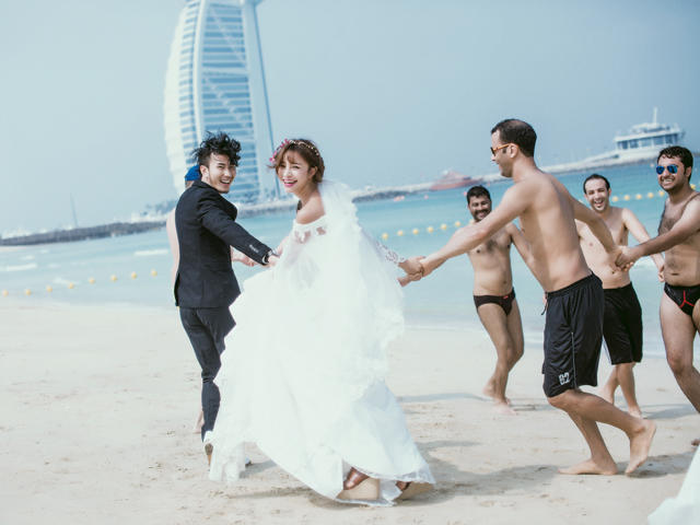 迪拜旅拍轻奢婚纱套系 签证机票酒店 微电影 一价全包