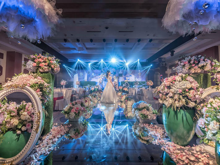 【好缘婚尚】量身定制 旖旎如昔婚礼送首席四大