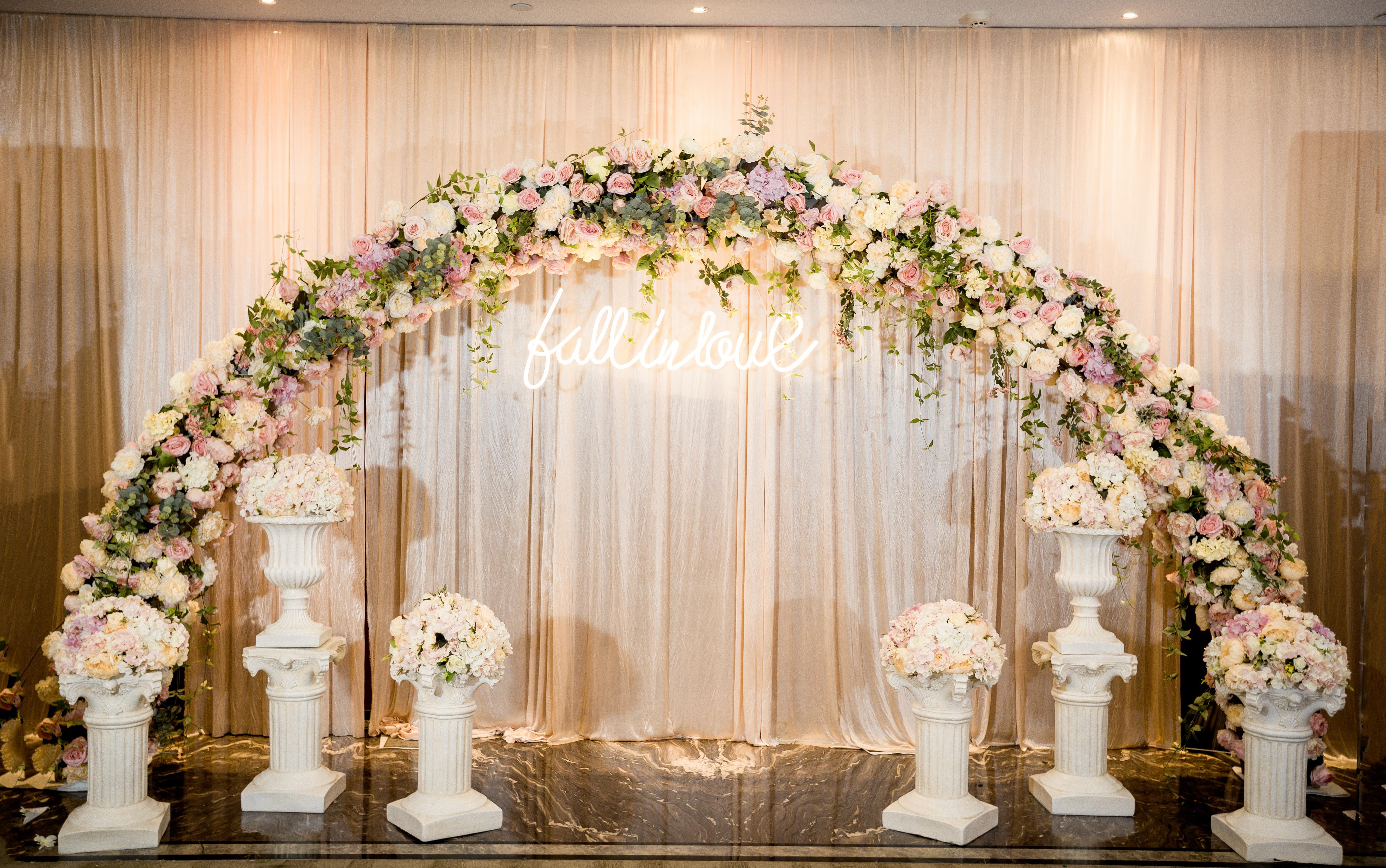 韩式香槟色主题婚礼，融入大理石风格元素。