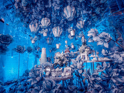 【尚诺】送免租婚纱丨奢华欧式蓝色系室内婚礼含灯光