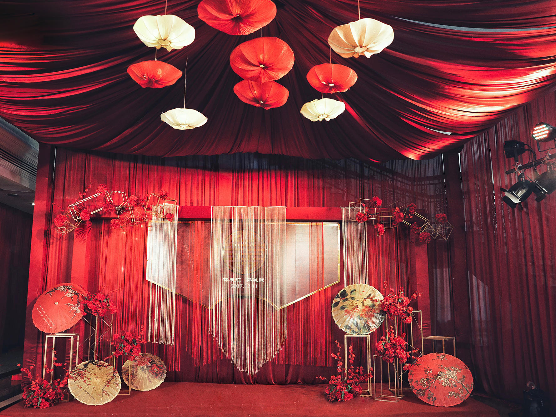 厦门喜匠婚礼策划（夏日狂欢折中折特惠活动）