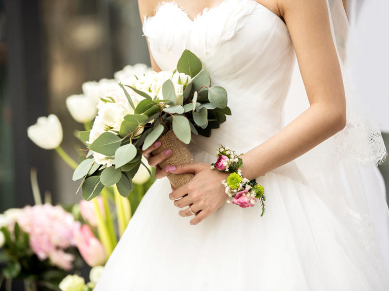 【手捧花】进口花材+创意设计