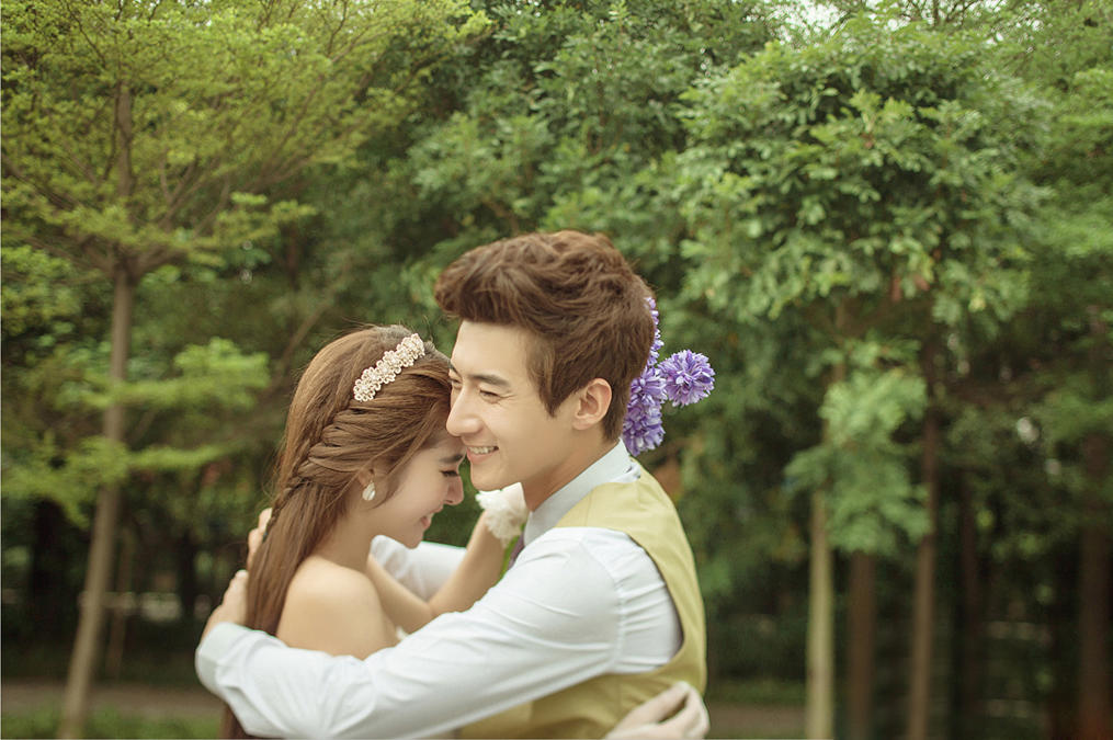 【致青春】8服8造 精修50张 特惠3699