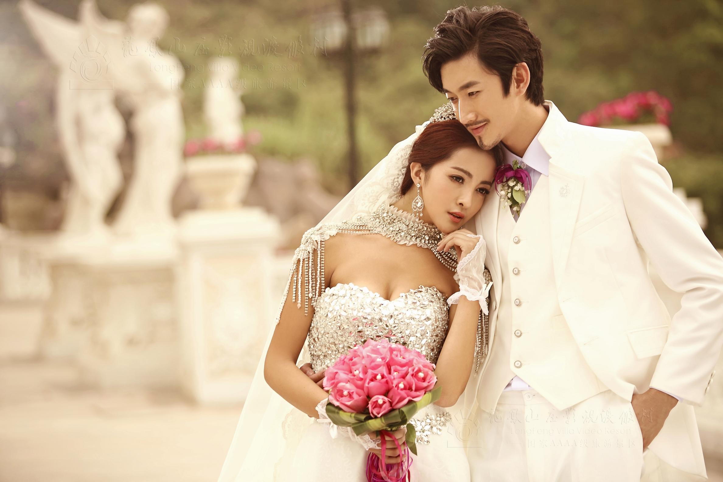 [销量爆款]本月订单送全新婚纱1件