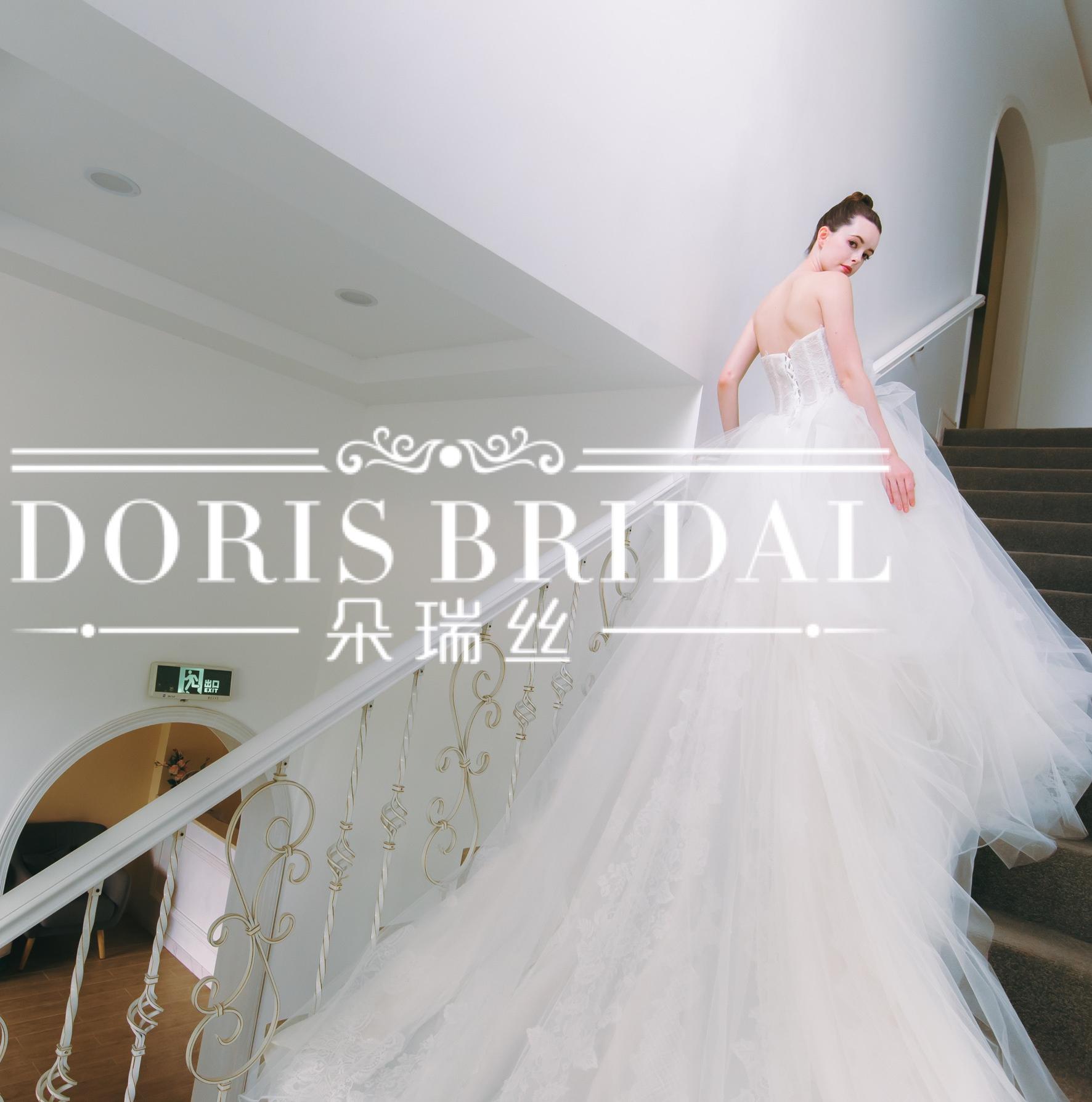 时尚清新甜美系列婚纱三件套