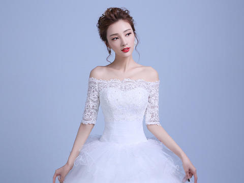 新娘韩式一字肩蕾丝中袖影楼高档豪华大拖尾婚纱