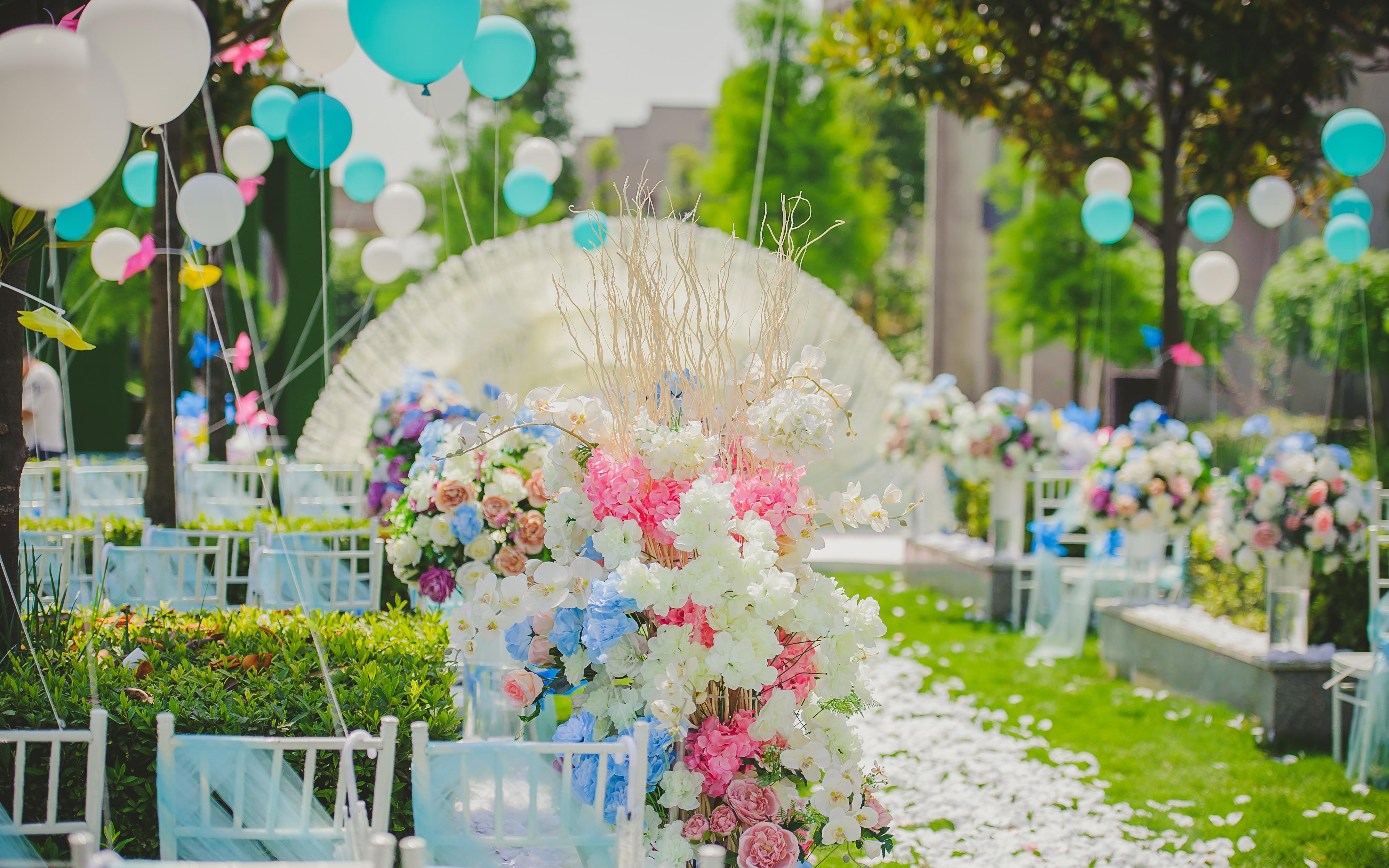 《阿拉丁婚礼策划·满园春色》