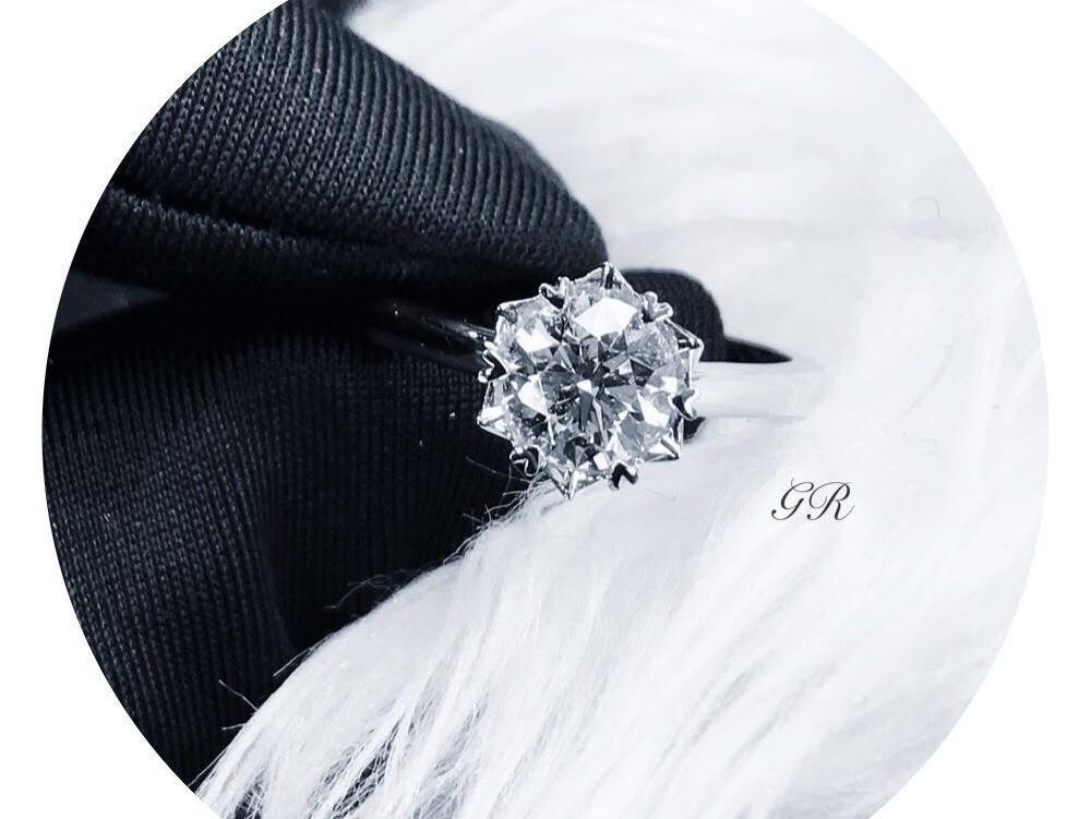 ＧＲ－冰心系列克拉钻戒　设计感心意十足完美细节