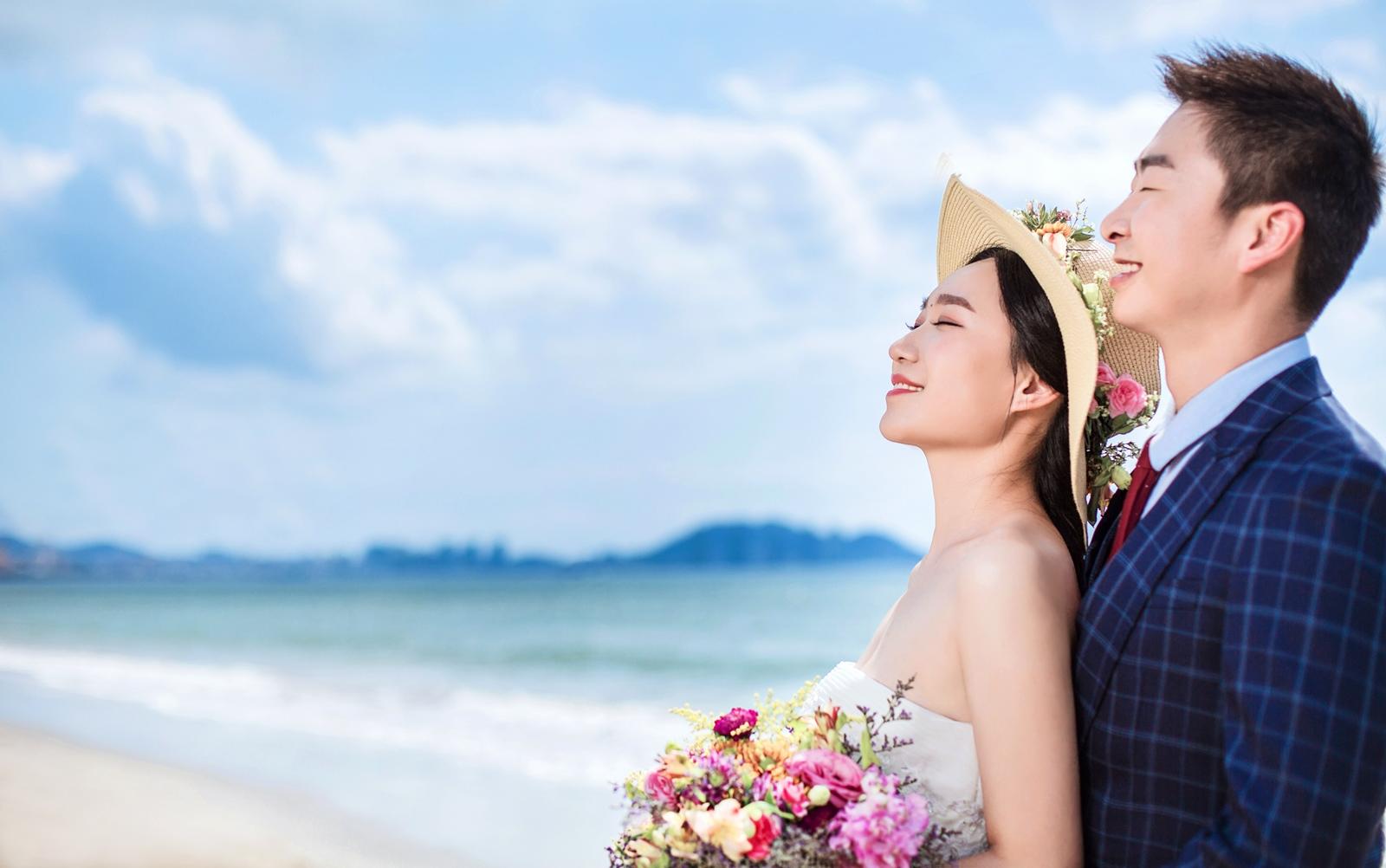 蜈支洲岛+非诚勿扰2+送两千元机票+送微电影花絮