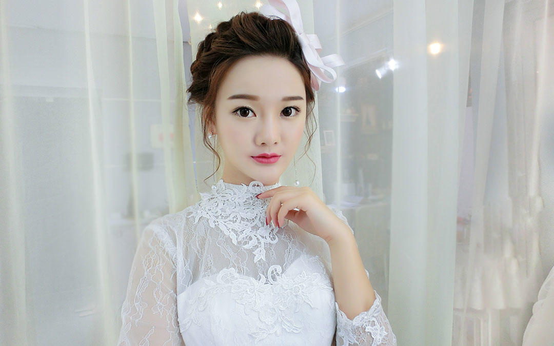 天空之境婚纱造型总监新娘跟妆