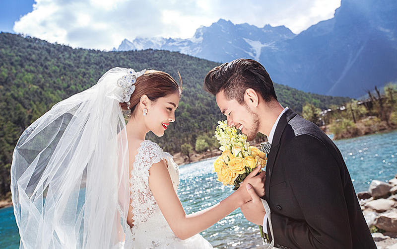 麗江束河古鎮(zhèn)民族古色純拍