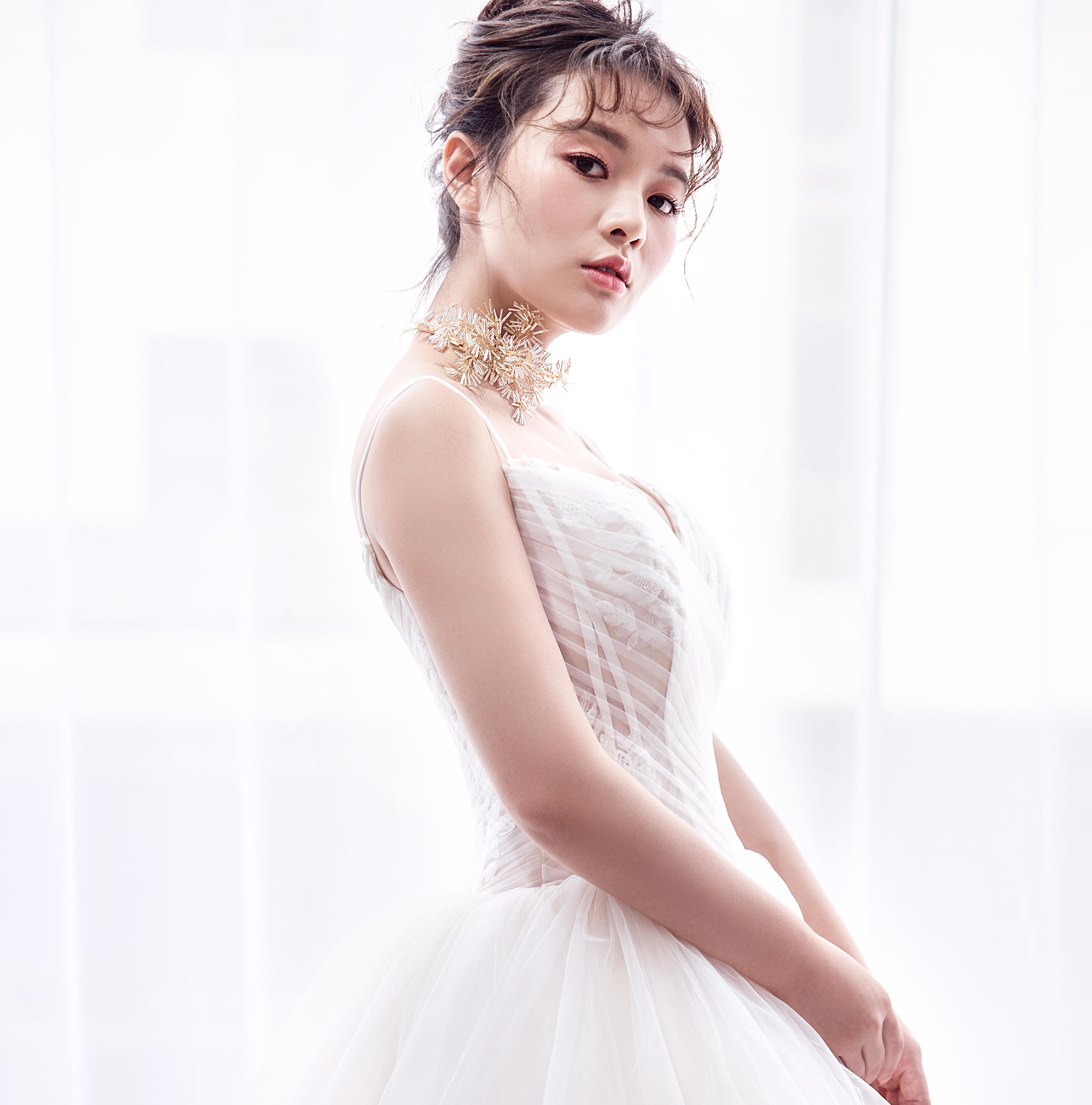 [心动区套系]  梦幻经典仪式纱+高定敬酒服