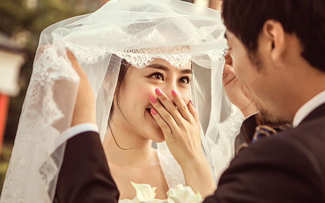 95后特效婚纱摄影，个性私人订制婚纱摄影！