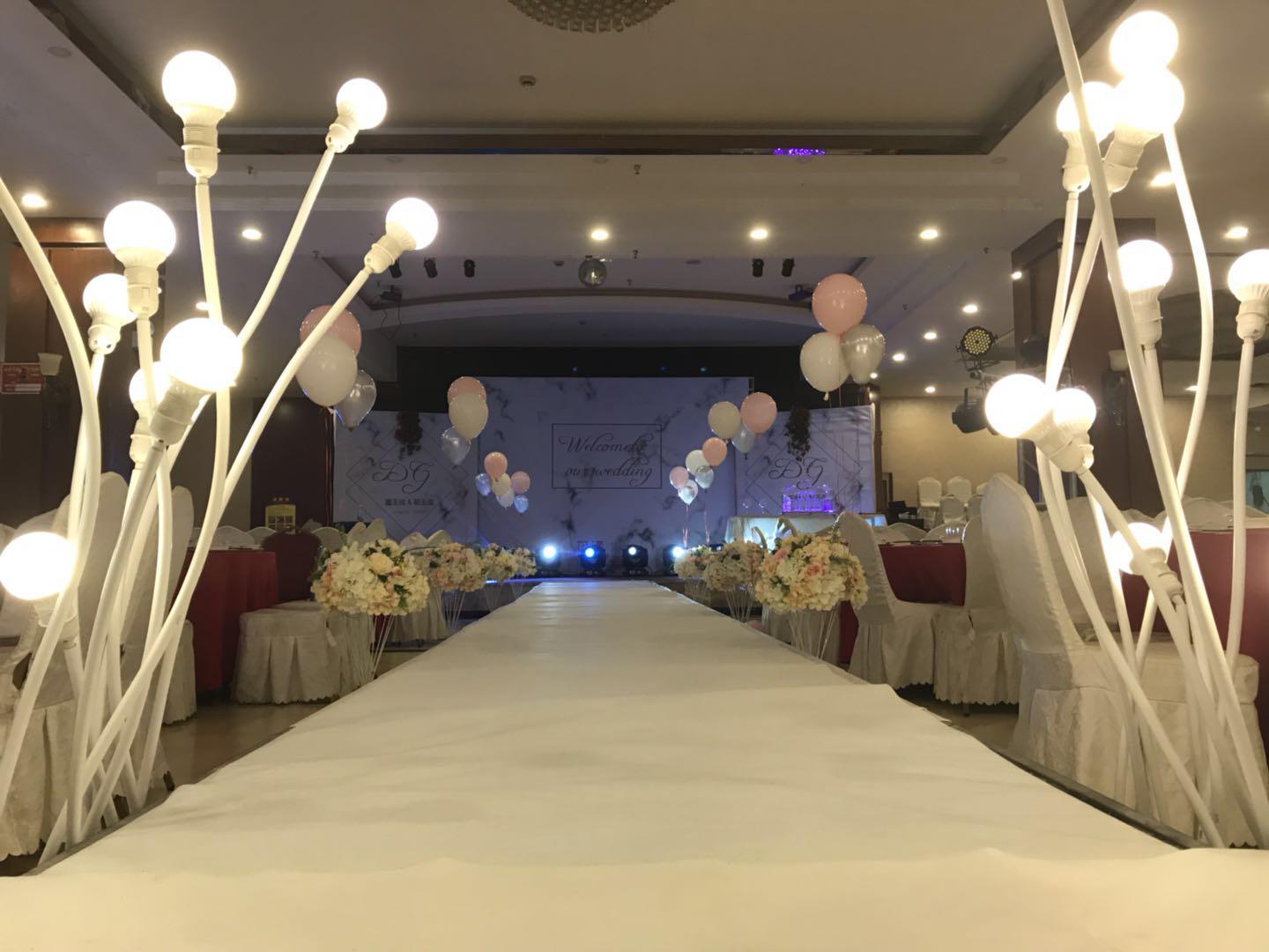 花漾“D&G”大理石白色小清新酒店婚禮