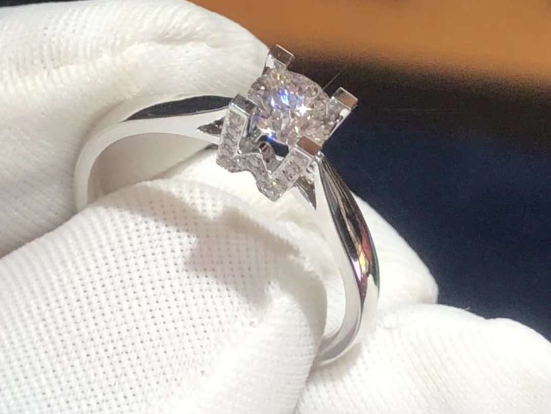 钻戒定制 40分女戒 个性定制 姓名字母款定制
