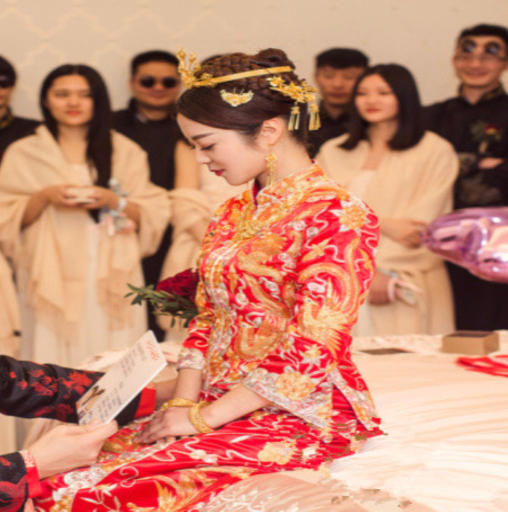 【莎莎婚纱】-小五福手工龙凤褂单品租赁