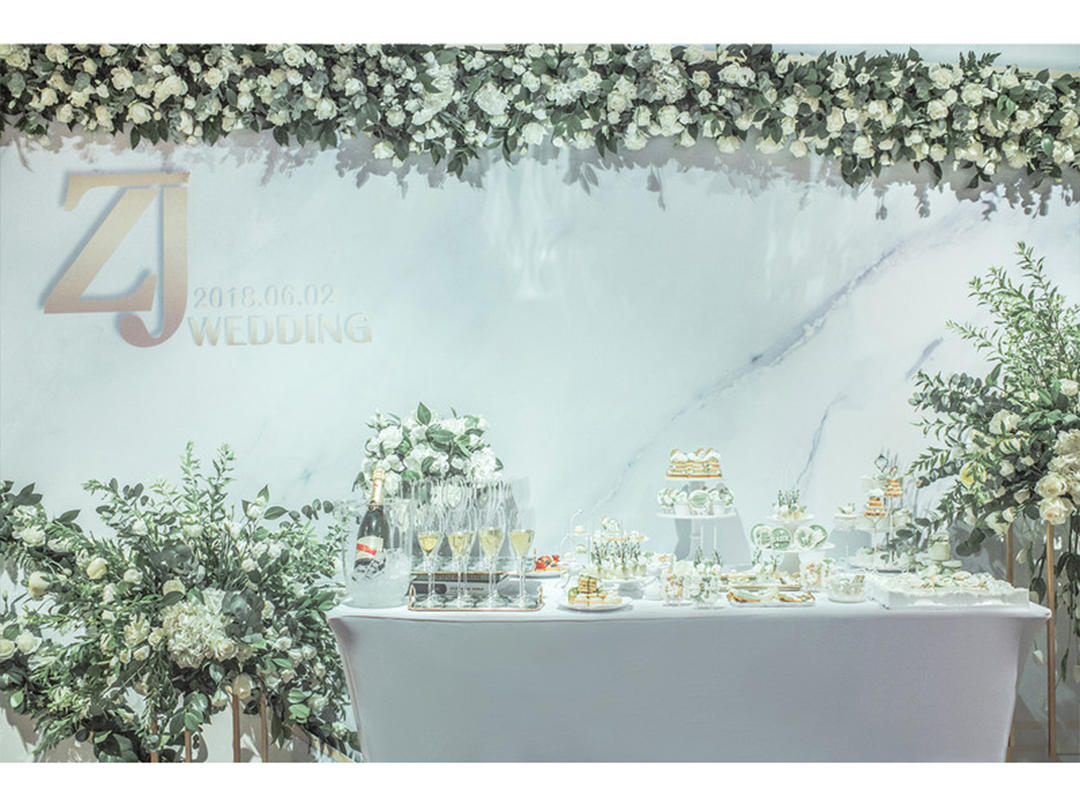 吾将费尽浑身解数，助小主大婚之日C位出道《蓝晶》