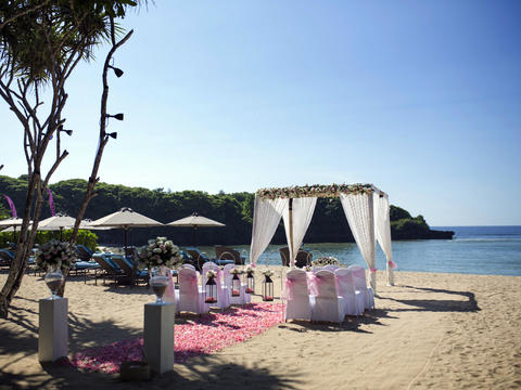 巴厘岛万怡沙滩婚礼