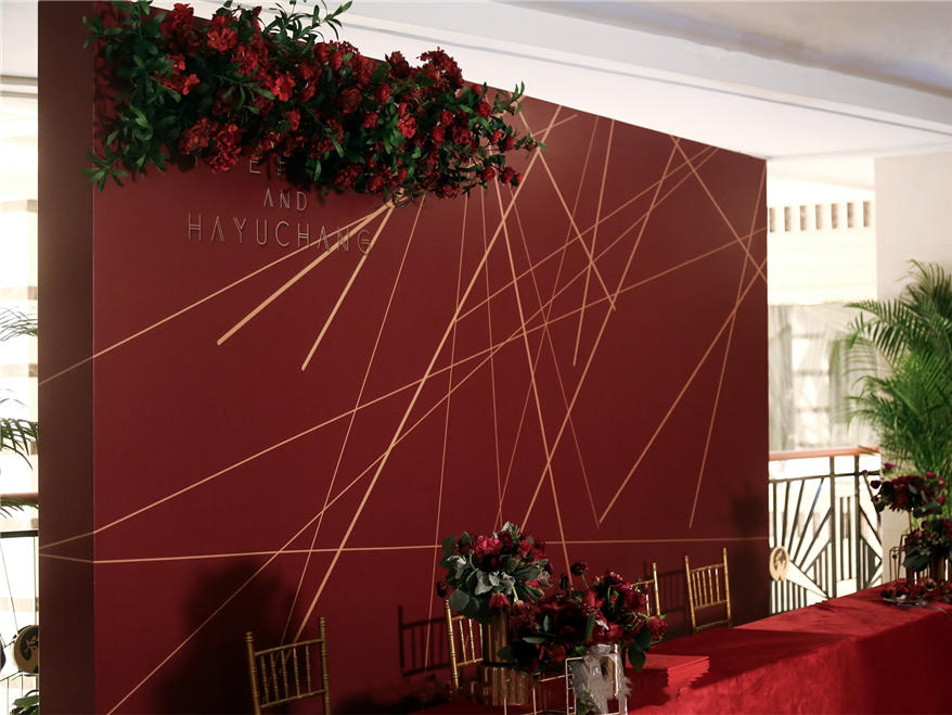 天意婚礼【摩登红】含人员部分鲜花红金个性创意婚礼