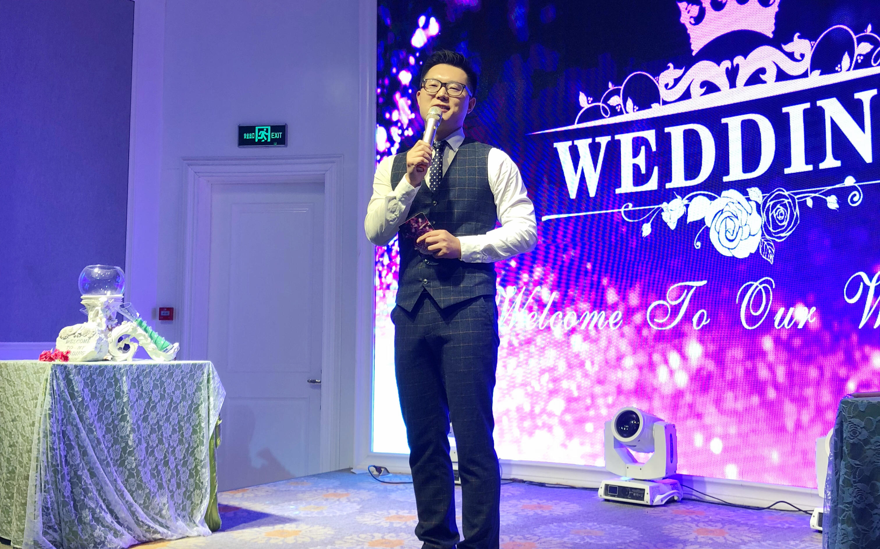 资深主持+配乐+DJ+风格清新自然