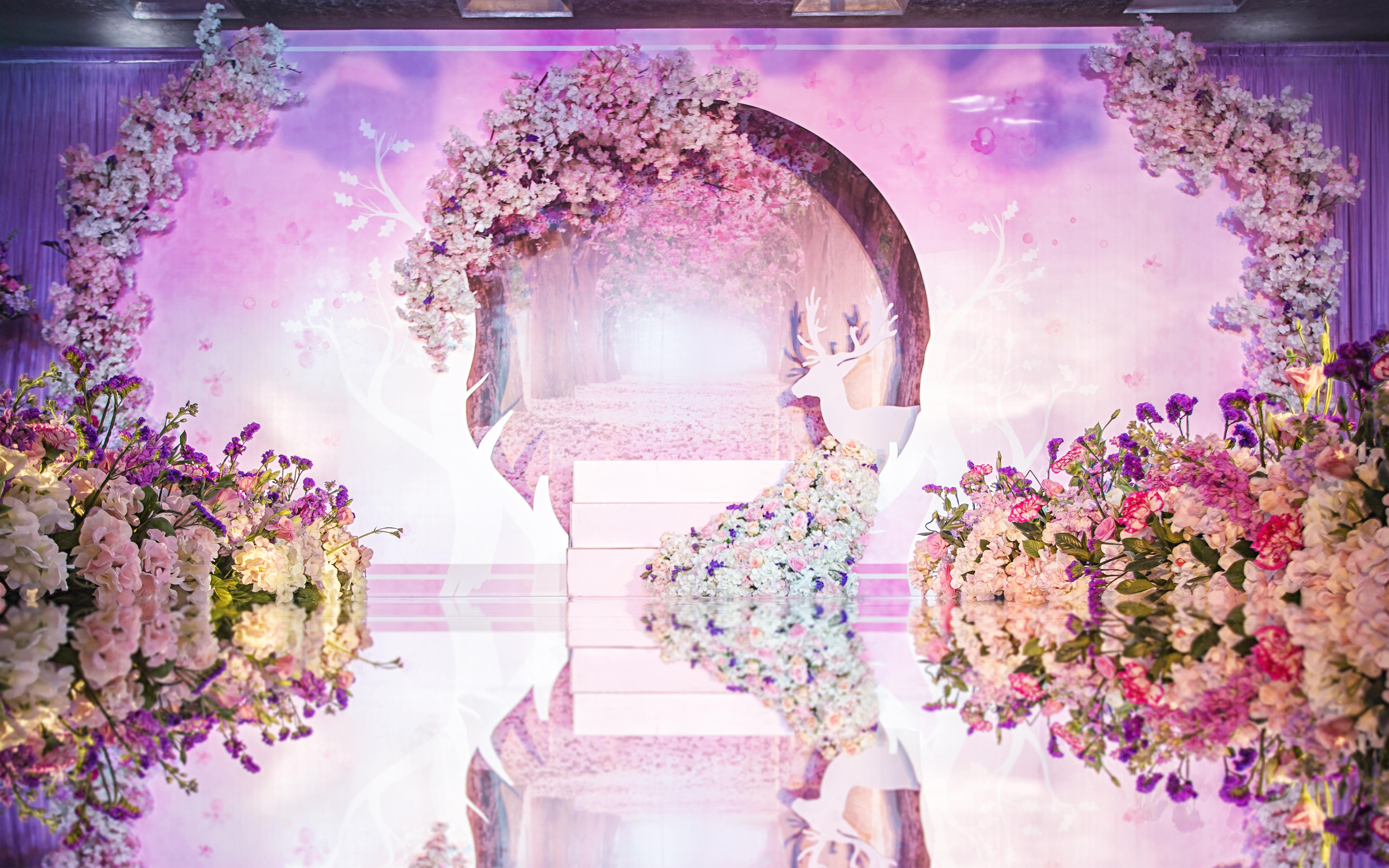 【秘密花园】18年爆款 镜面T台花艺丰满布景唯美