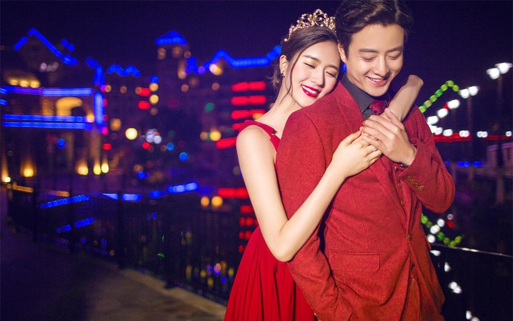 【人氣套餐】499藝術(shù)照情侶寫真