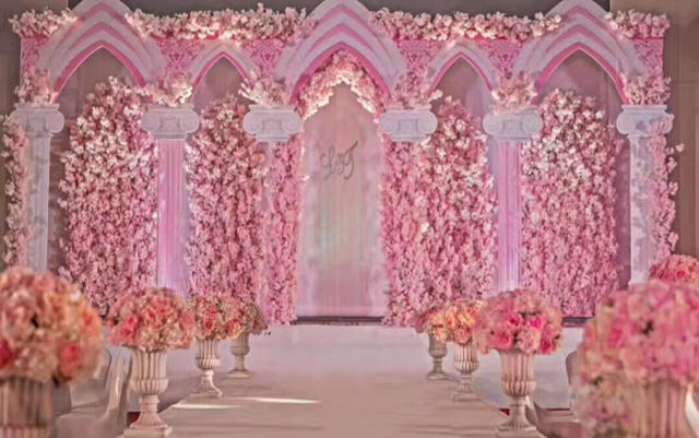 大型粉樱造型花艺  让你的少女心砰砰砰跳起来