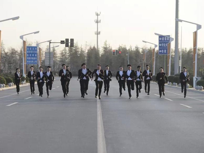 主持+双督导+DJ师