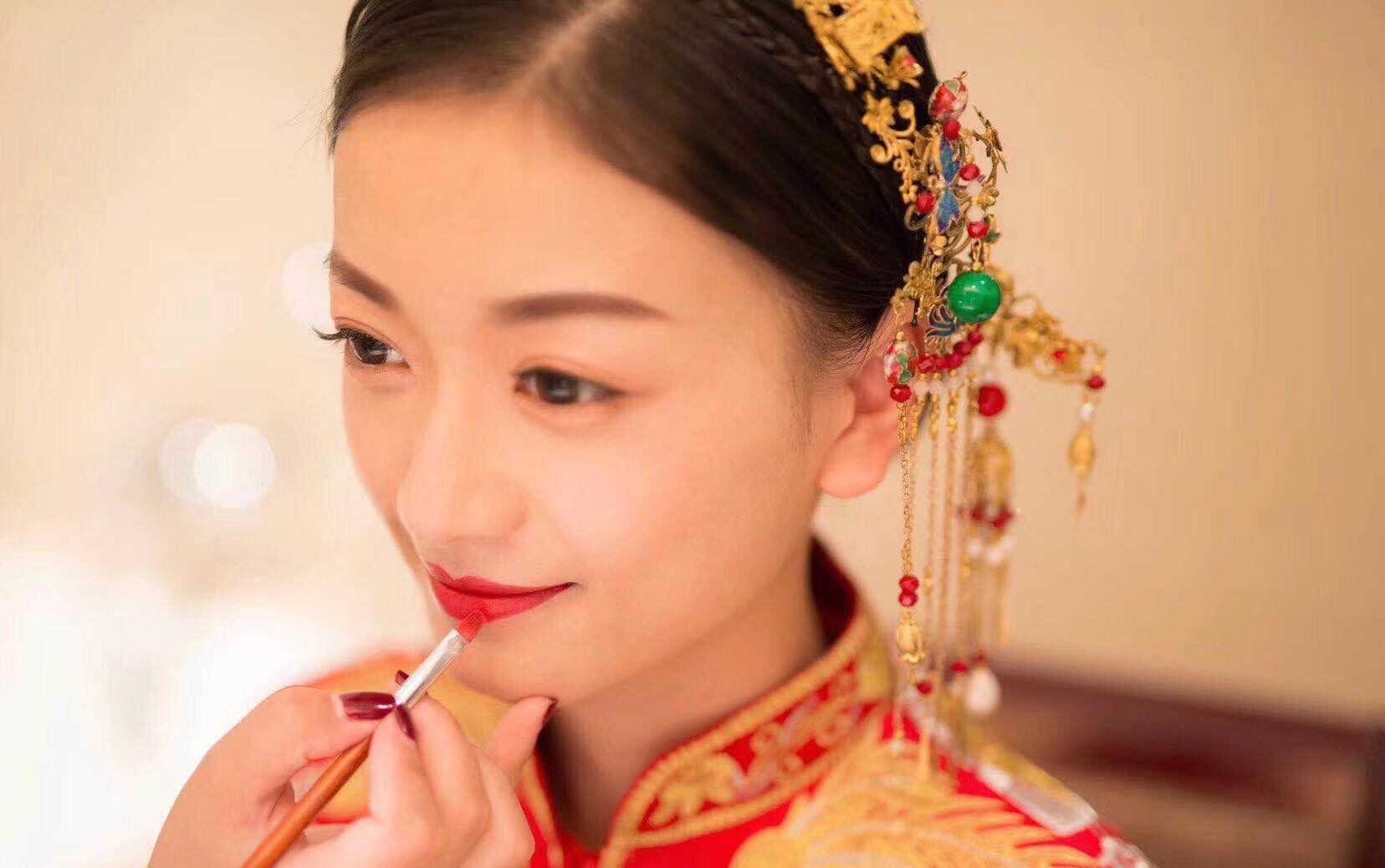 资深档新娘早妆或晚妆+送一个妈妈妆