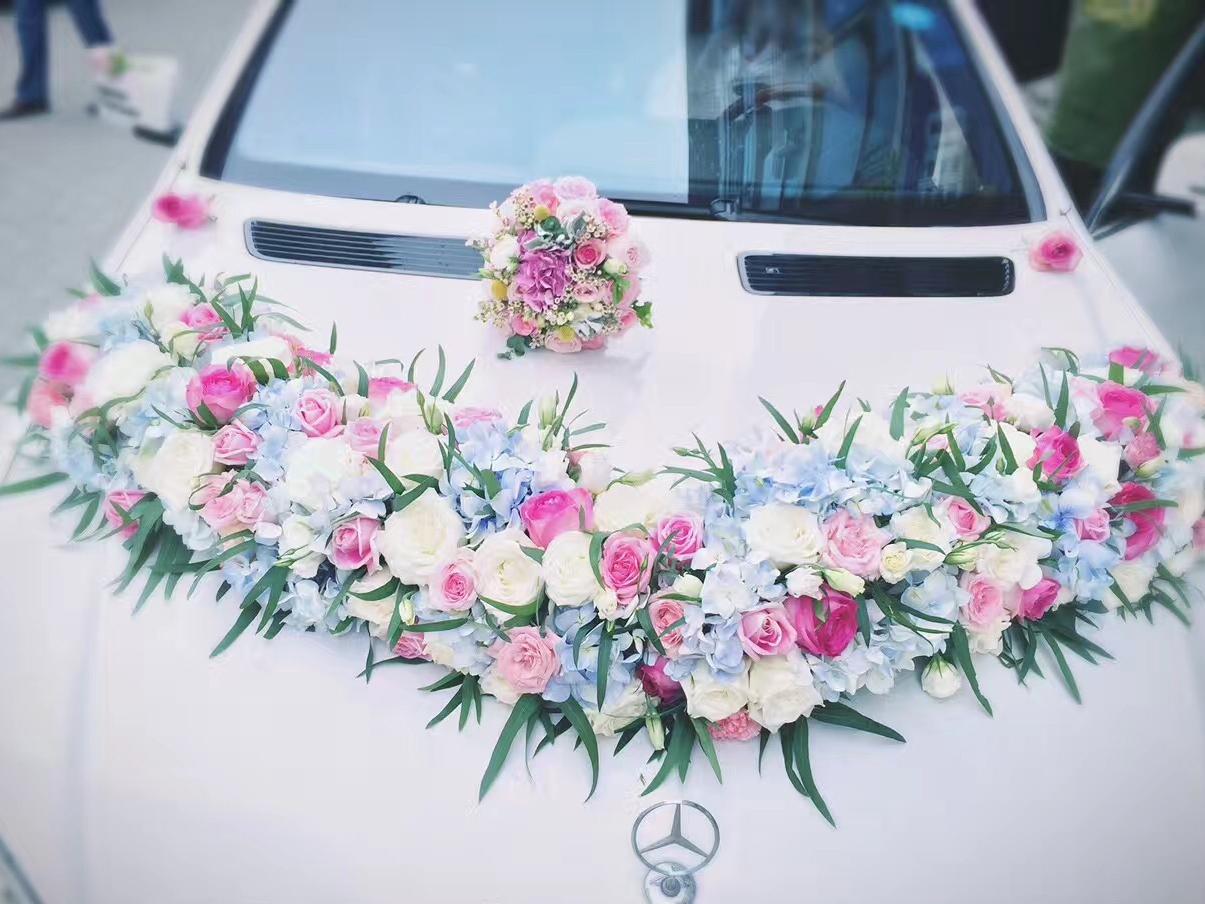 梦幻城堡·韩式大V婚礼花车（主婚车+副车）套餐