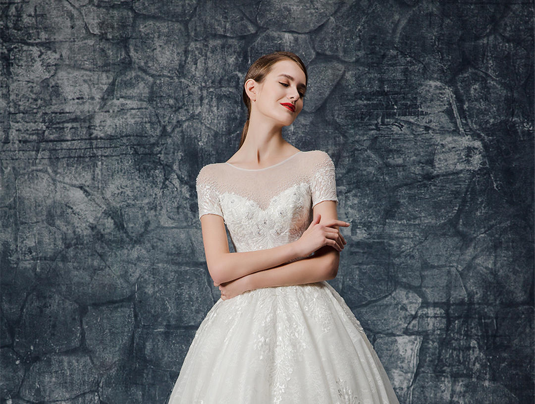 （1仪式长拖主纱 1出门纱 1礼服）配头纱 手套