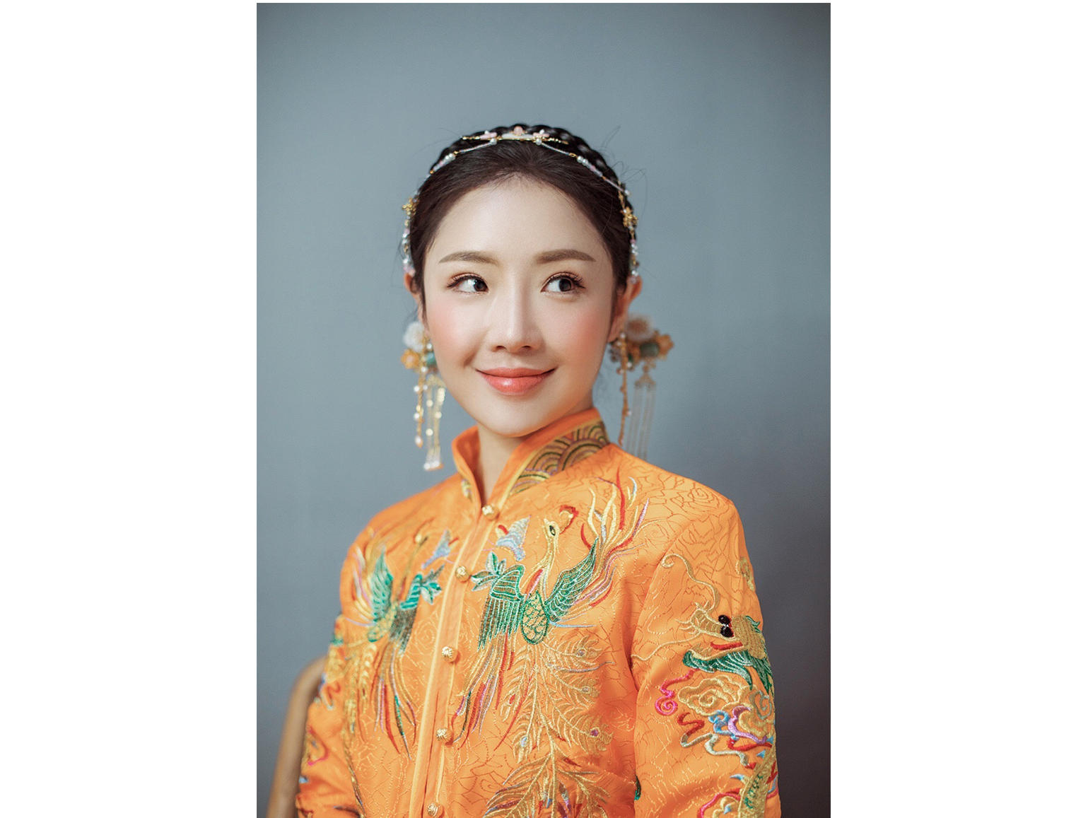 超值特惠 半天跟妆+齐地婚纱或龙凤褂一套+妈妈妆