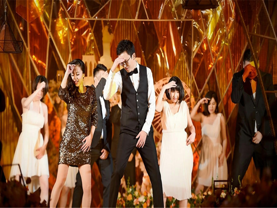 婚礼主持+婚礼化妆+婚礼摄像+音乐督导
