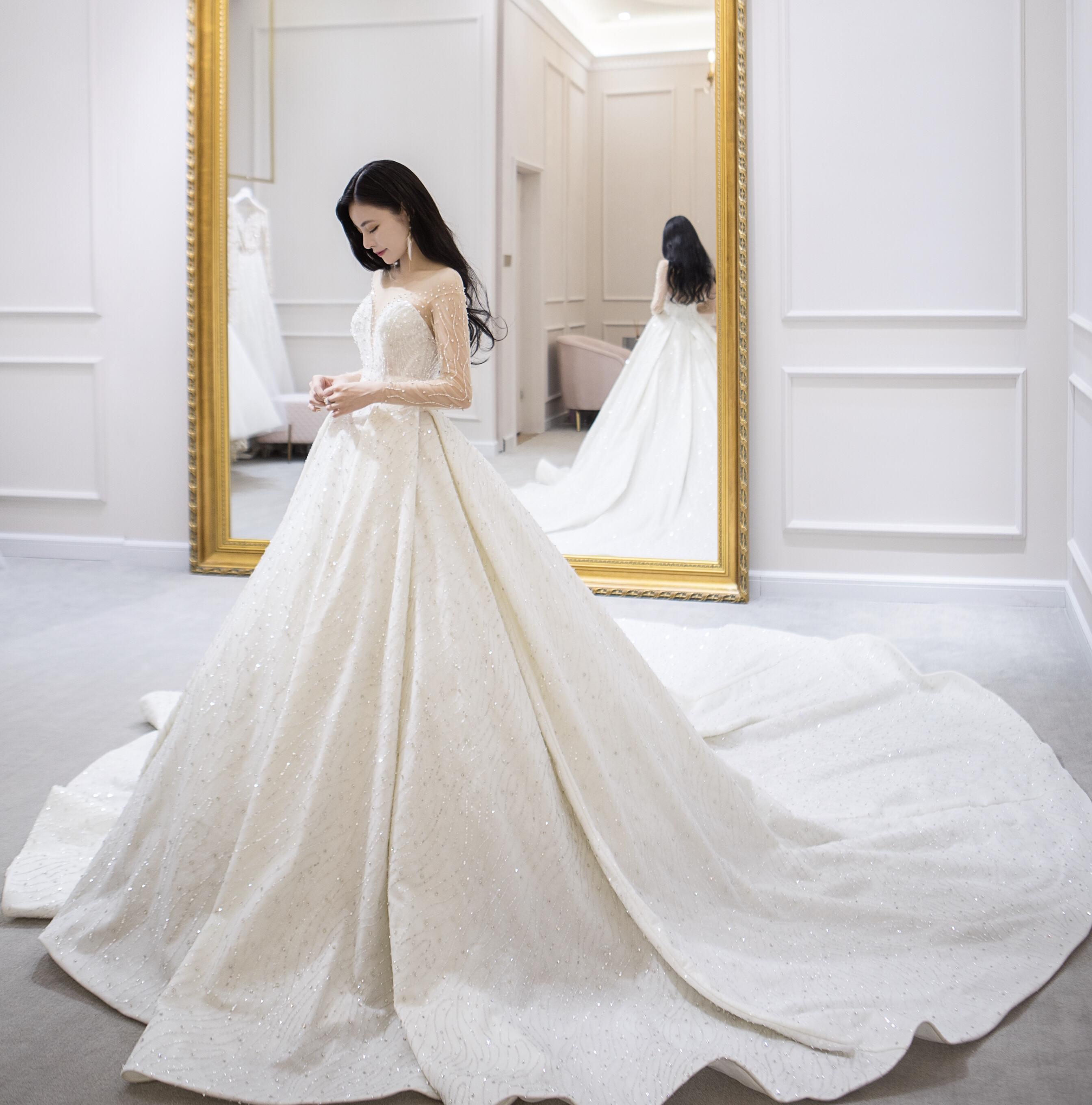 【超值套餐】拖尾主纱+中式任选+敬酒服超值5件套