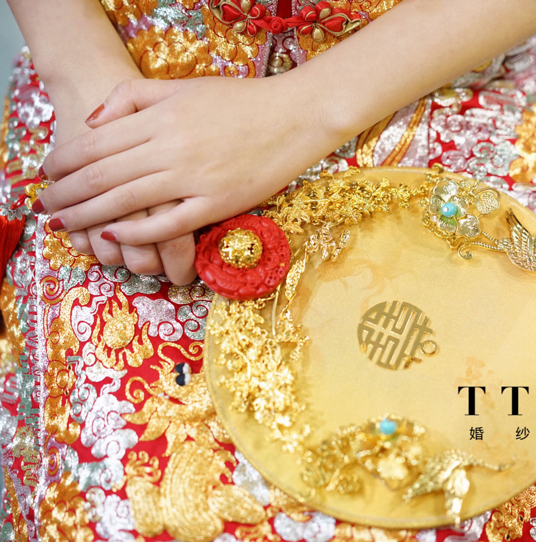 【奢华梦幻】可选3件全场任选含国外品牌婚纱