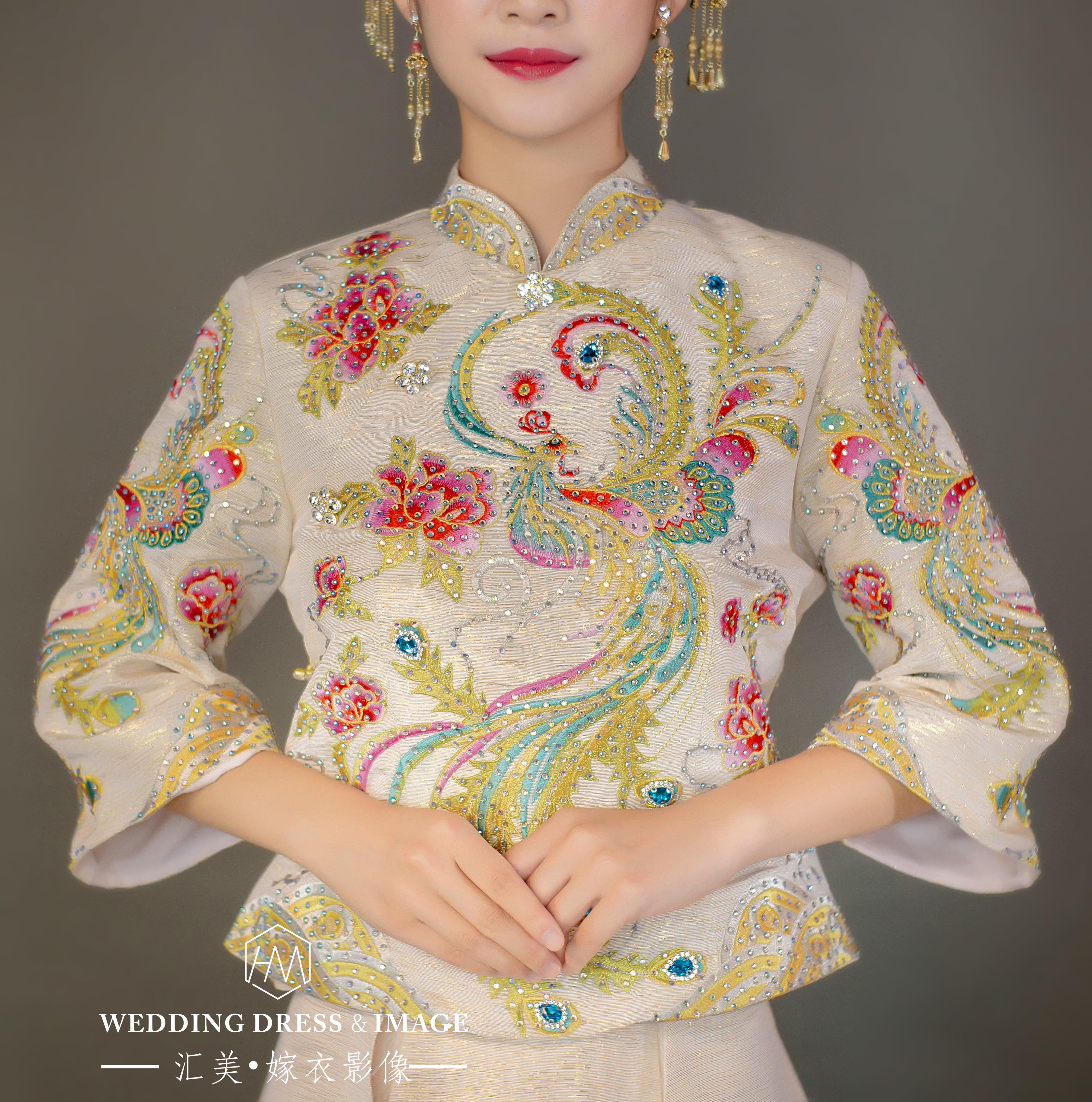 超值套餐：秀禾+仪式主纱+伴娘服+跟妆+礼服