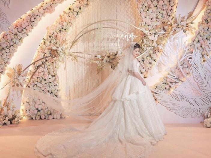 MR.W《倚梦》，粉色公主梦