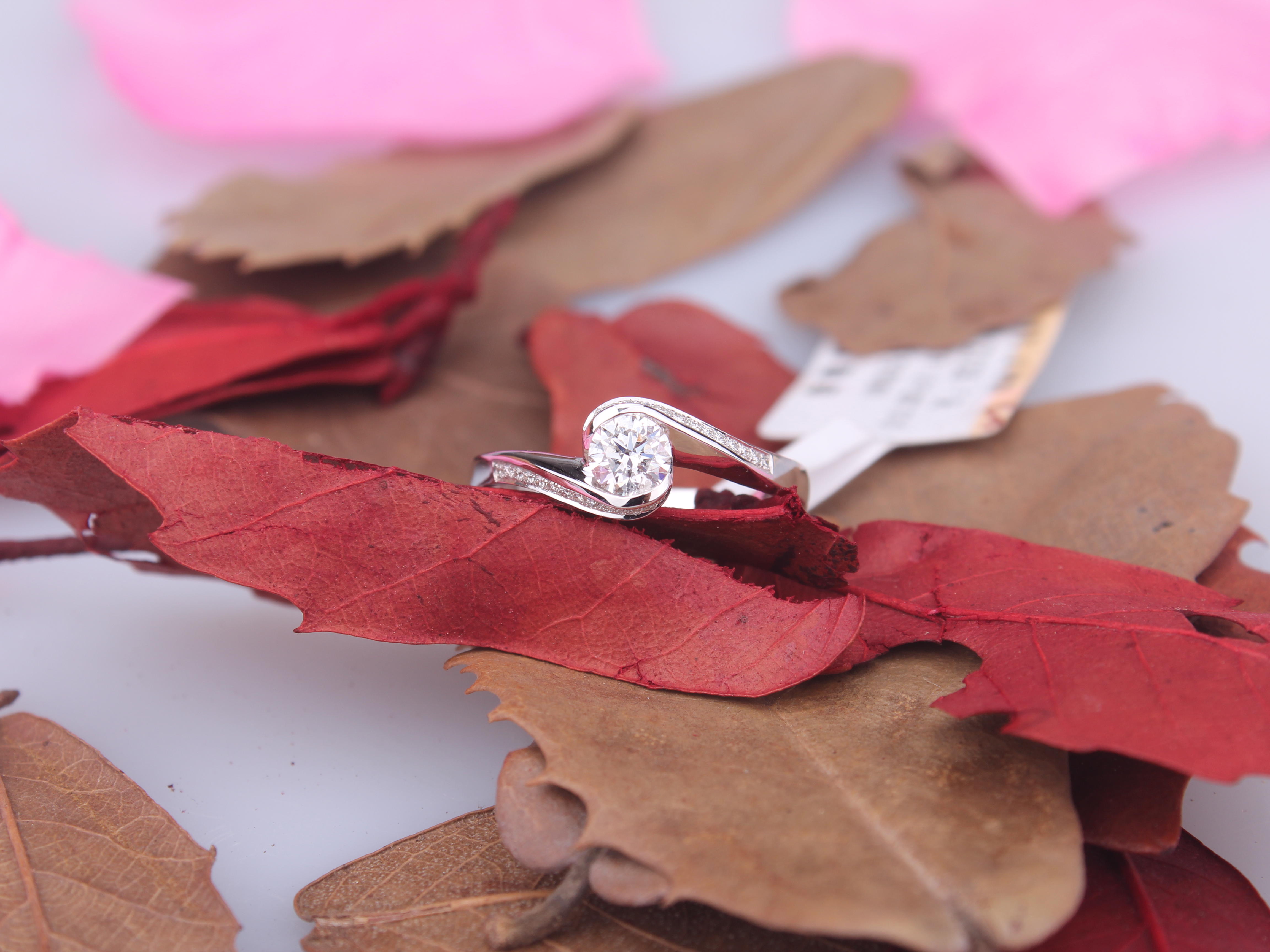 《无痕》女戒  罗兰钻石冬日完美定制之女戒