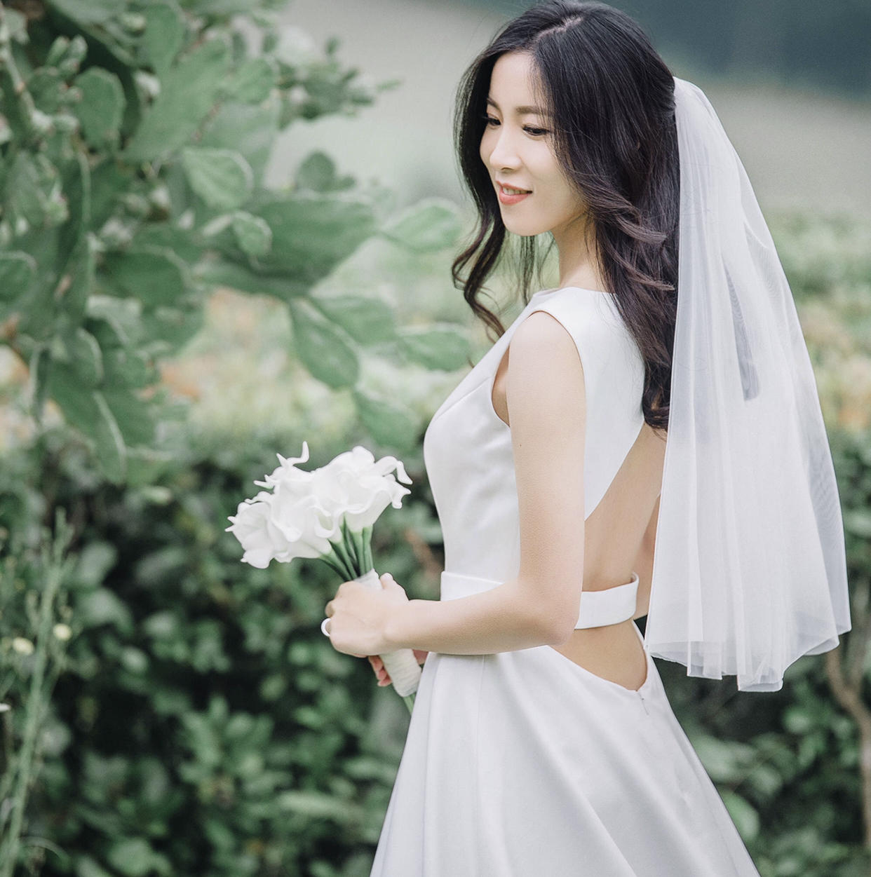 【超值6件套】仪式纱+出门纱+敬酒服+伴娘服3件