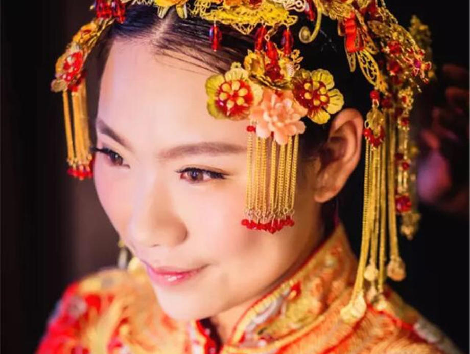瑞珰葩斯婚纱礼服私享馆中式秀和+旗袍+总监跟妆
