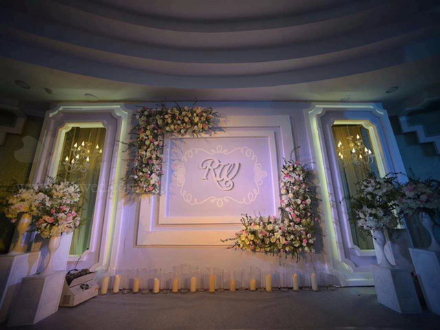 静谧小花园小清新婚礼设计送鲜花手捧花胸花