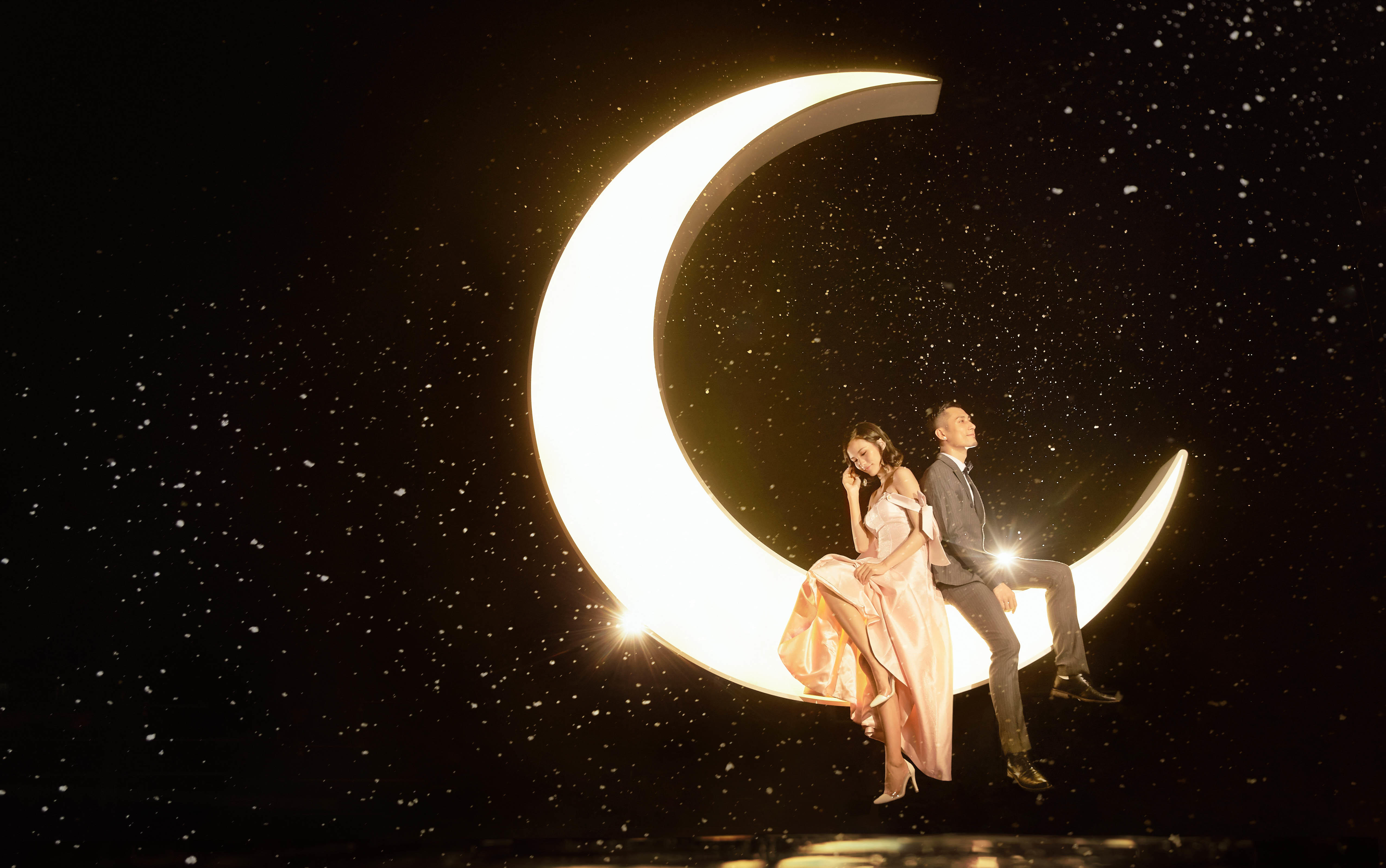 私奔到月球Elope to the moon