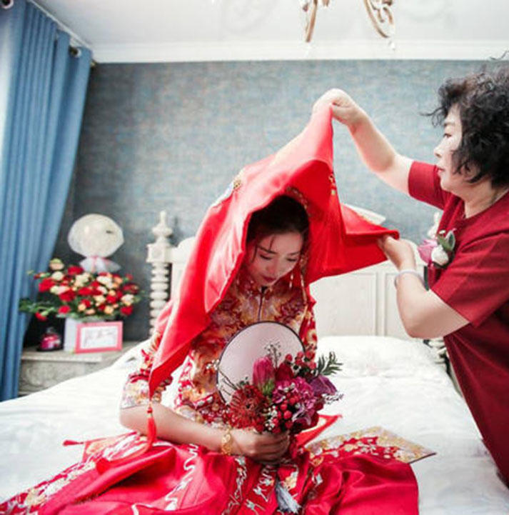 ［Dream婚纱］人气精选齐地婚纱四件套