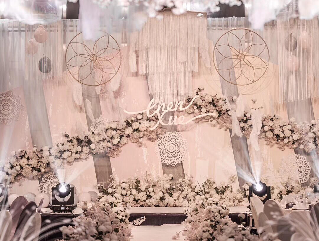 香槟粉奢华羽毛主题婚礼含老板亲自司仪化妆摄像摄影