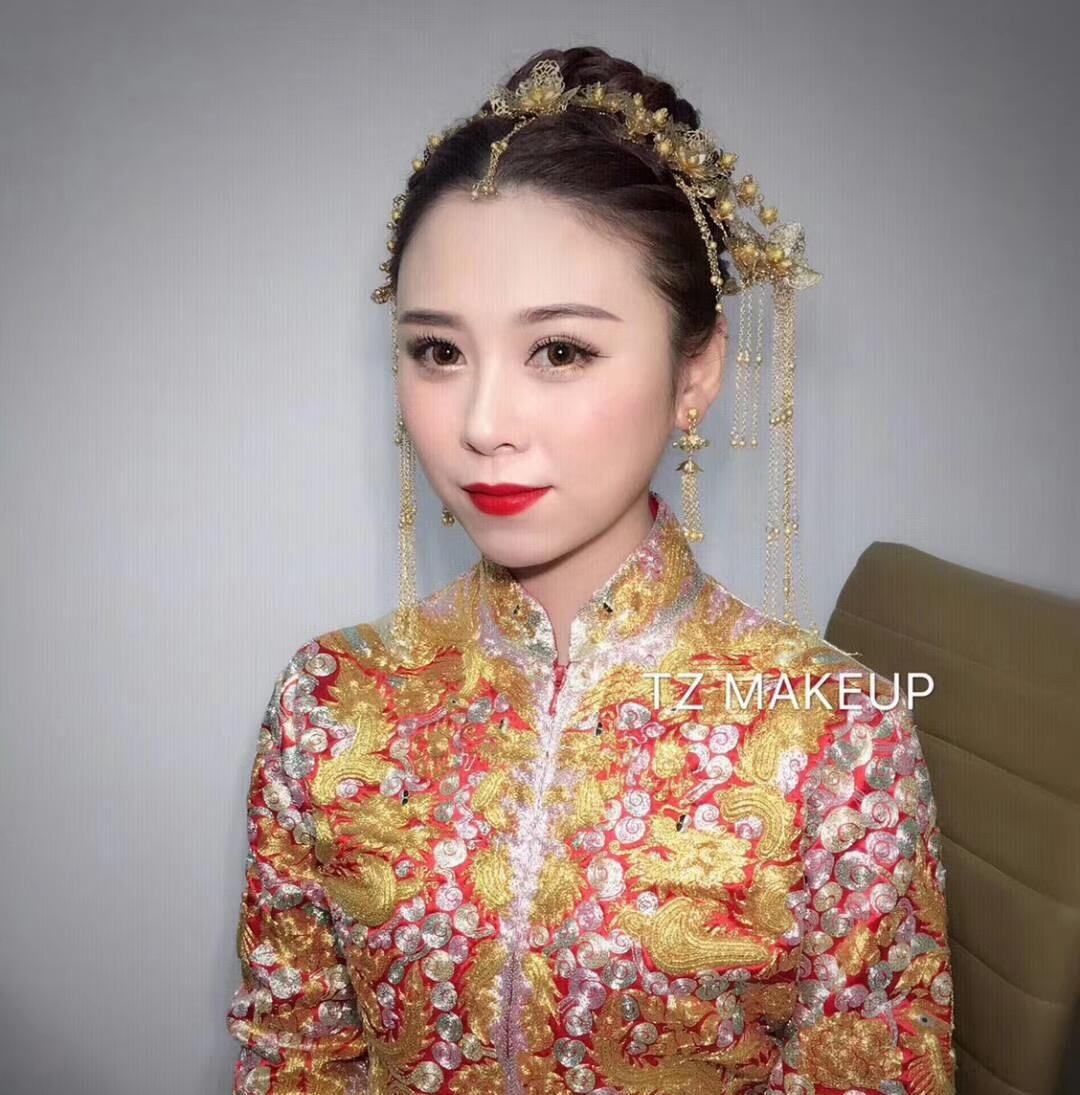 【莎莎超值跟妆婚纱跟妆】全天跟妆+出门纱/迎宾纱