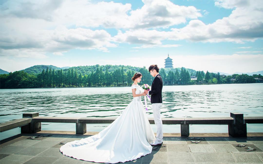 紅星攝特色【全家?！刻撞蜔崤闹?/></a><a target=