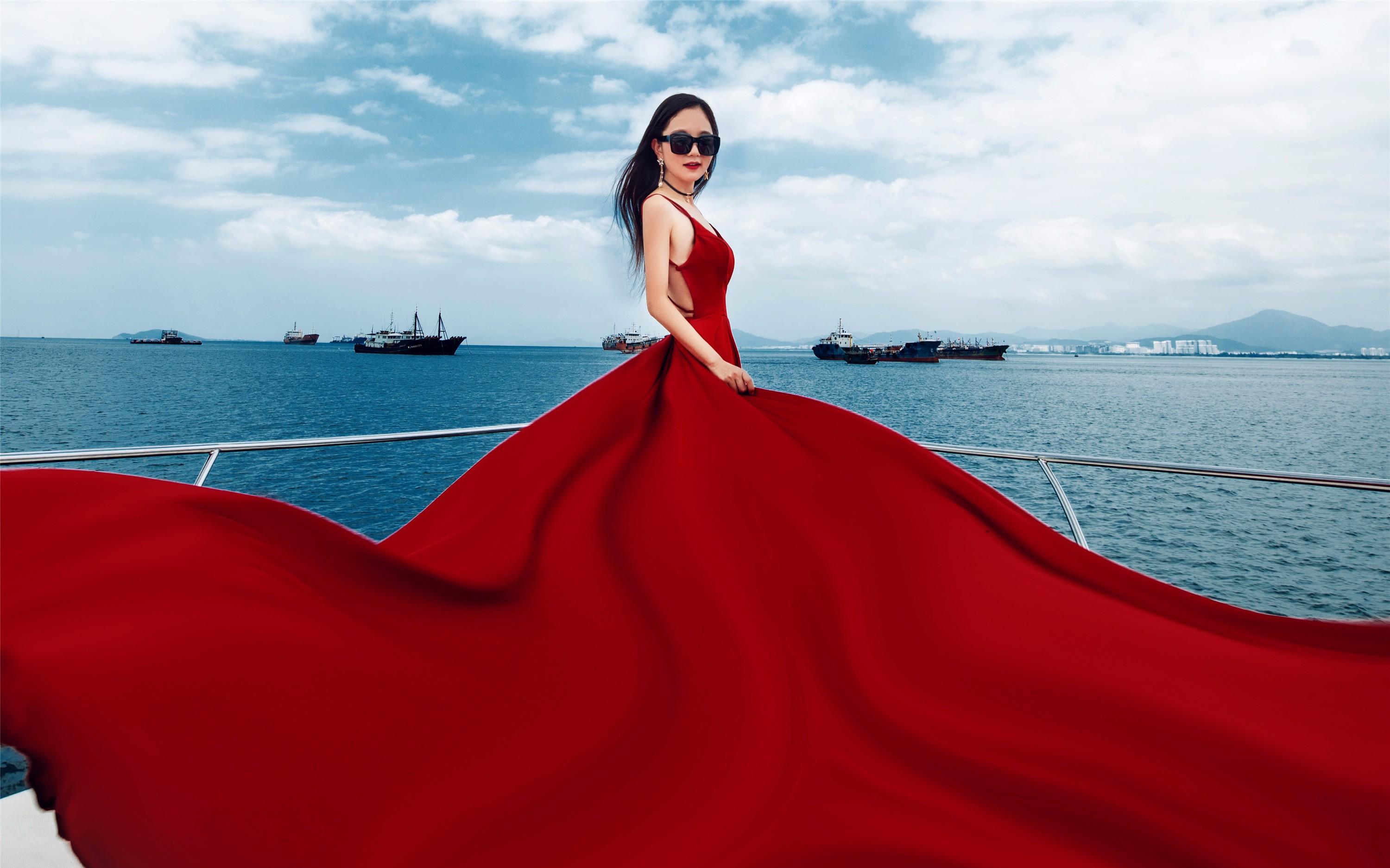 大理：8服8造3天2晚特色客栈+底片全送