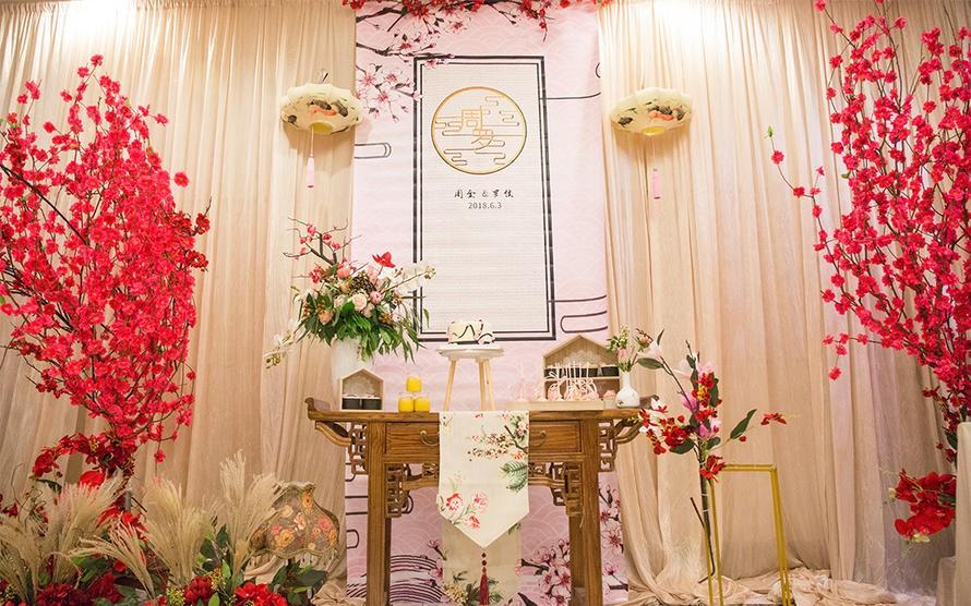 香槟色 红色完美搭配 简约新中式婚礼